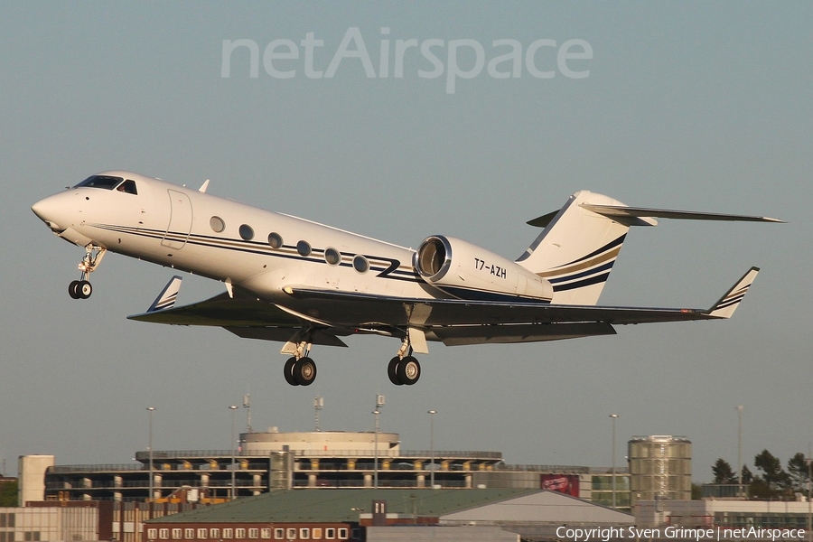 Execujet Middle East Gulfstream G-IV-X (G450) (T7-AZH) | Photo 242074