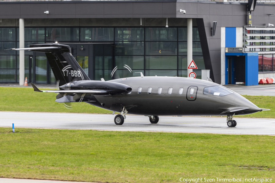 (Private) Piaggio P.180 Avanti Evo (T7-BBB) | Photo 615571