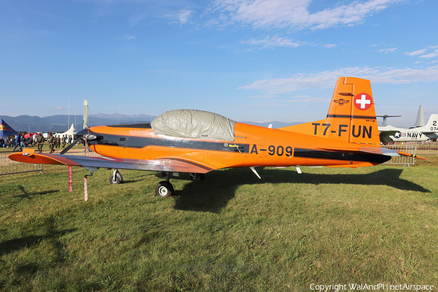 Fliegermuseum Altenrhein Pilatus PC-7 (T7-FUN) | Photo 526085