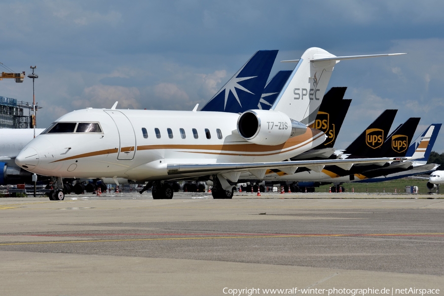 (Private) Bombardier CL-600-2B16 Challenger 650 (T7-ZIS) | Photo 535015