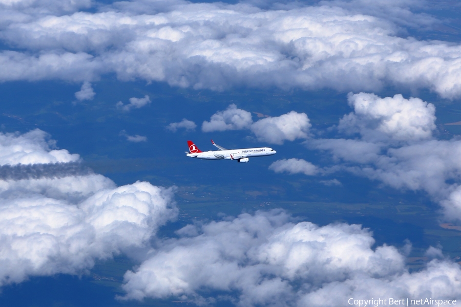 Turkish Airlines Airbus A321-200 (TC-***) | Photo 646150
