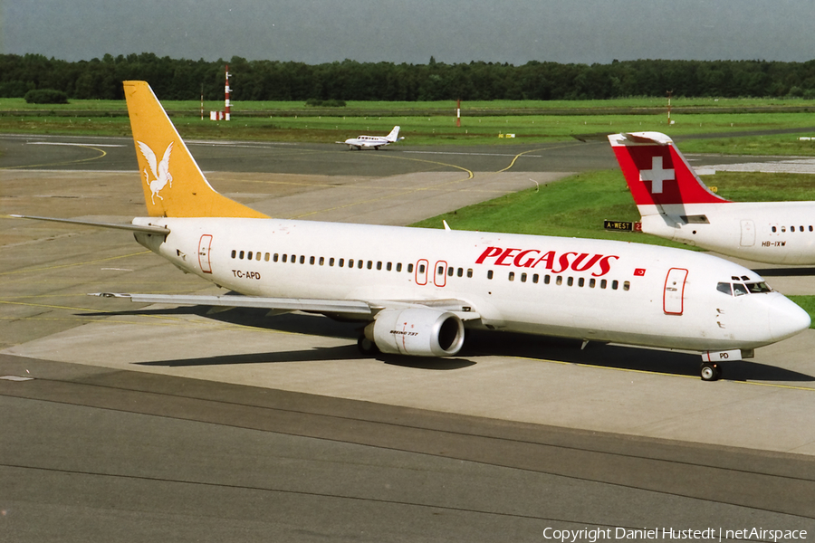 Pegasus Airlines Boeing 737-42R (TC-APD) | Photo 425350