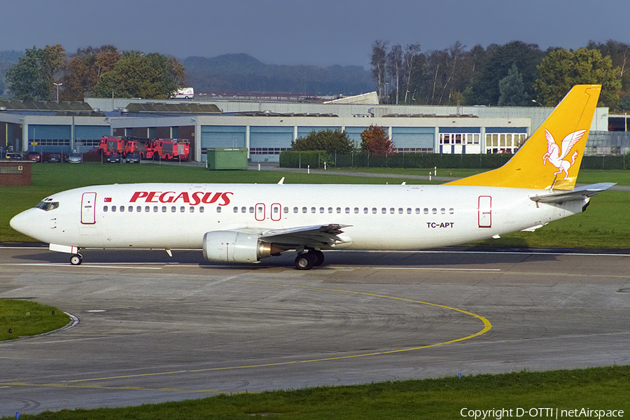 Pegasus Airlines Boeing 737-4Y0 (TC-APT) | Photo 533490