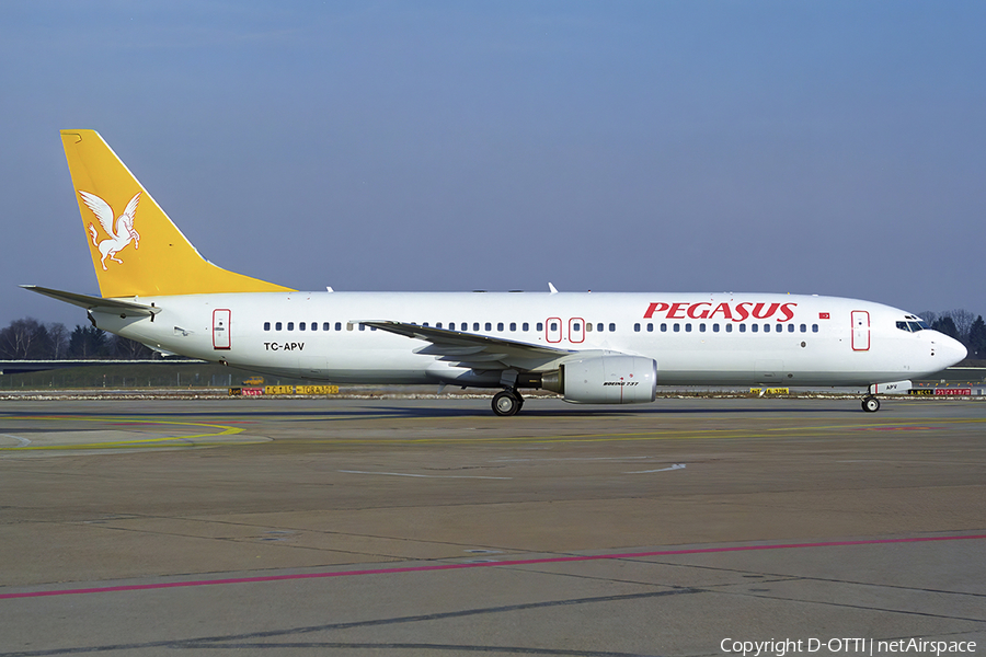 Pegasus Airlines Boeing 737-86N (TC-APV) | Photo 554037