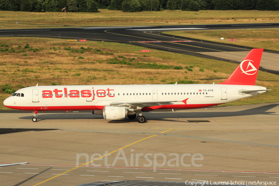 Atlasjet Airbus A321-211 (TC-ATB) | Photo 63351