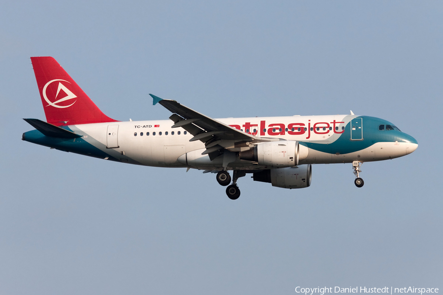 Atlasjet Airbus A319-112 (TC-ATD) | Photo 523091