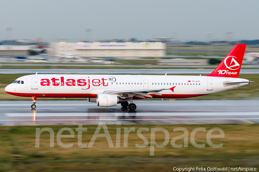 Atlasjet Airbus A321-211 (TC-ATF) | Photo 8616