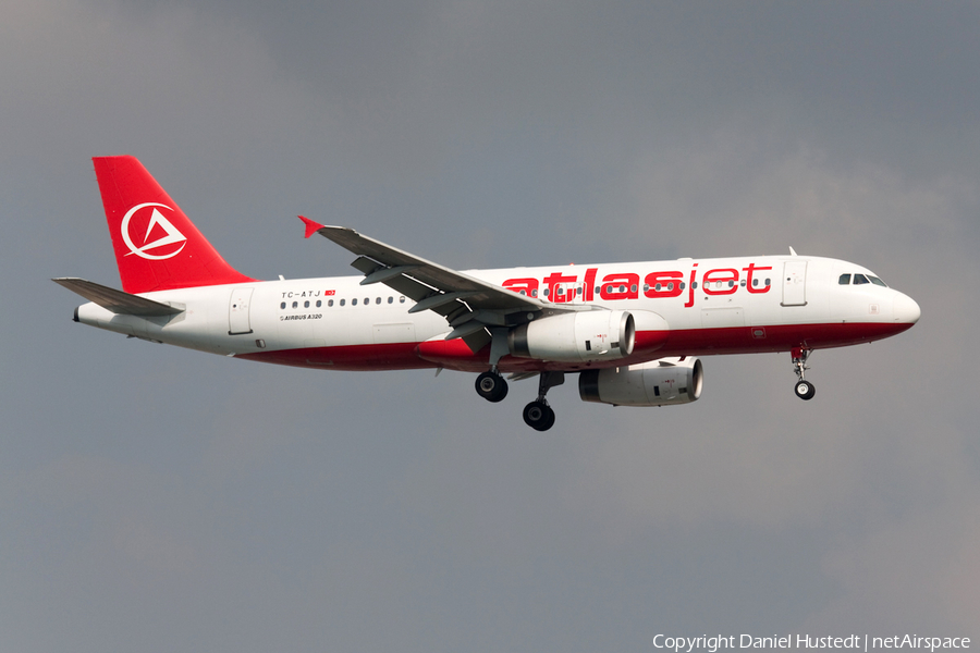 Atlasjet Airbus A320-233 (TC-ATJ) | Photo 523093