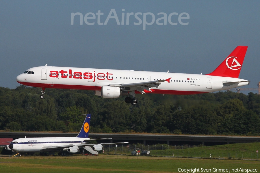 Atlasjet Airbus A321-211 (TC-ATR) | Photo 29187