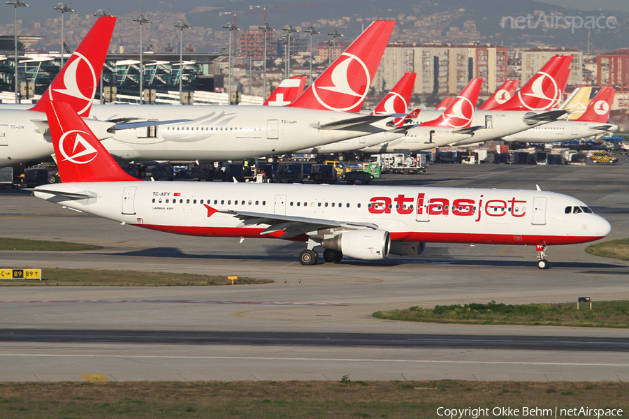 Atlasjet Airbus A321-211 (TC-ATY) | Photo 43782