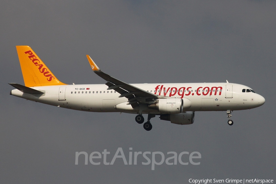 Pegasus Airlines Airbus A320-214 (TC-DCD) | Photo 83127