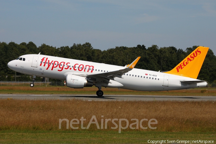 Pegasus Airlines Airbus A320-214 (TC-DCD) | Photo 52617