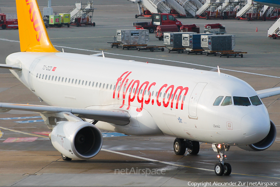 Pegasus Airlines Airbus A320-214 (TC-DCD) | Photo 394076