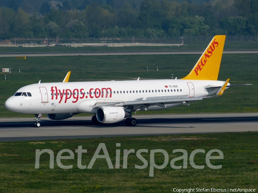 Pegasus Airlines Airbus A320-216 (TC-DCG) | Photo 155086
