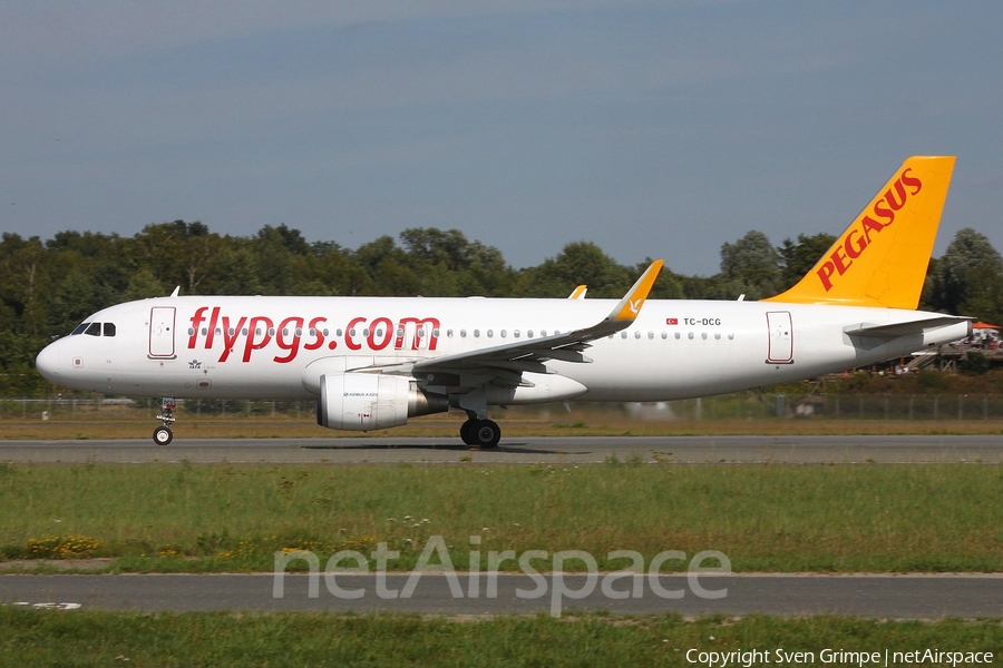 Pegasus Airlines Airbus A320-216 (TC-DCG) | Photo 260392