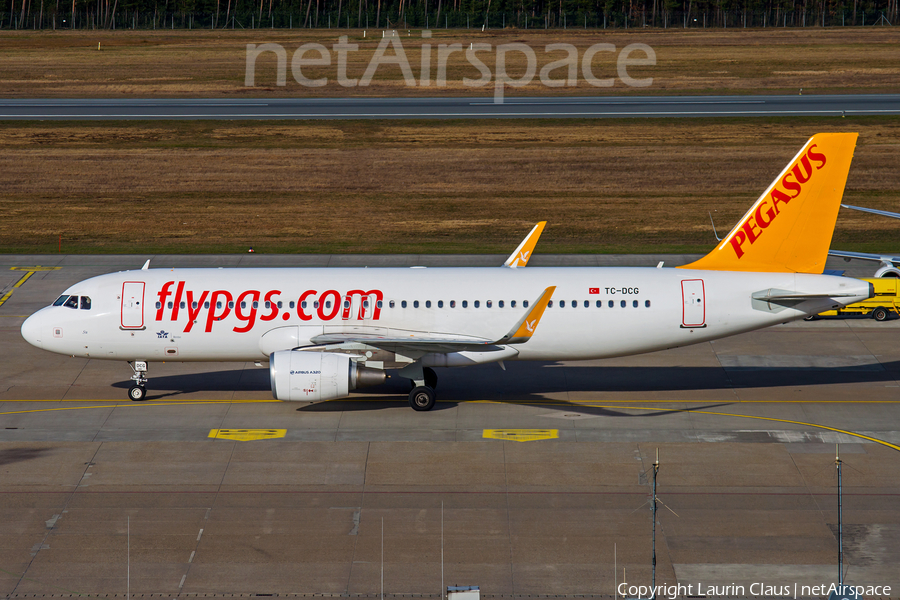 Pegasus Airlines Airbus A320-216 (TC-DCG) | Photo 103018