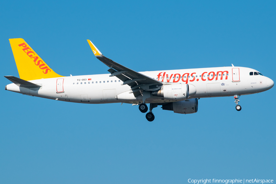 Pegasus Airlines Airbus A320-216 (TC-DCI) | Photo 475222