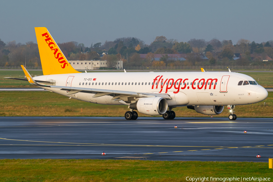 Pegasus Airlines Airbus A320-216 (TC-DCI) | Photo 479576