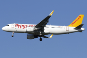 Pegasus Airlines Airbus A320-214 (TC-DCL) at  Warsaw - Frederic Chopin International, Poland