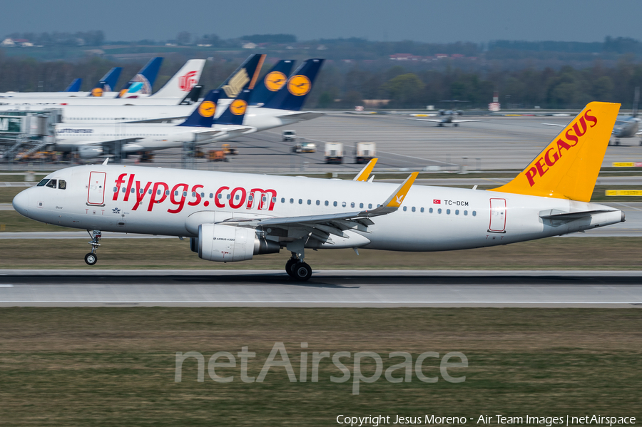 Pegasus Airlines Airbus A320-214 (TC-DCM) | Photo 170935