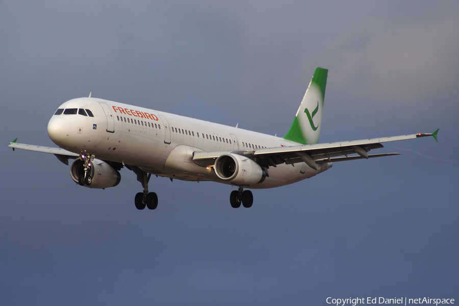 Freebird Airlines Airbus A321-131 (TC-FBG) | Photo 75511