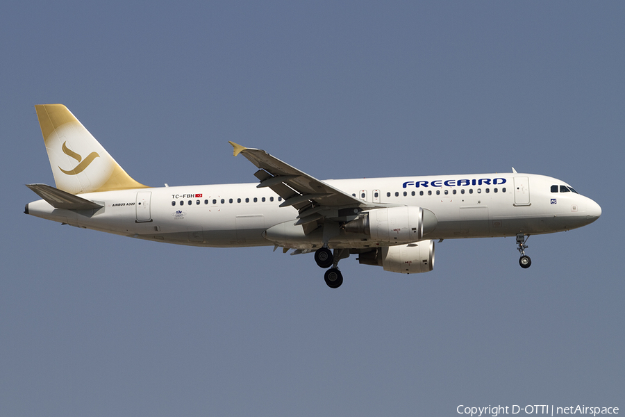 Freebird Airlines Airbus A320-214 (TC-FBH) | Photo 392113