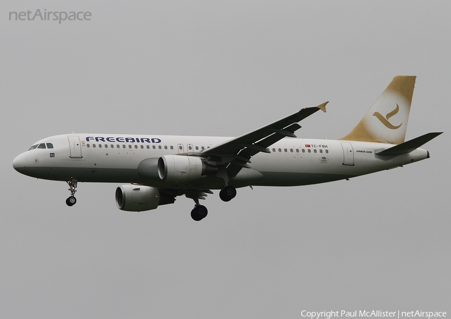 Freebird Airlines Airbus A320-214 (TC-FBH) | Photo 30180