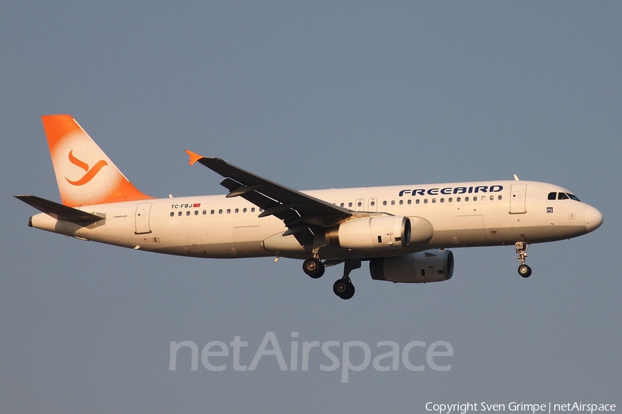 Freebird Airlines Airbus A320-232 (TC-FBJ) | Photo 82150