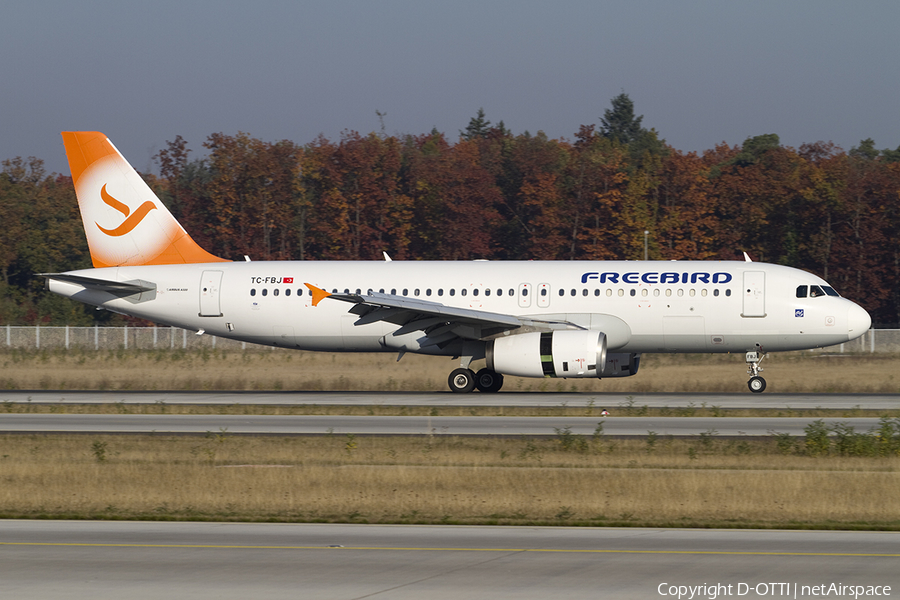 Freebird Airlines Airbus A320-232 (TC-FBJ) | Photo 395706
