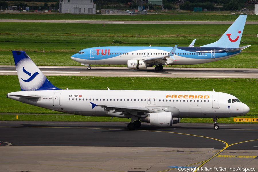 Freebird Airlines Airbus A320-214 (TC-FBO) | Photo 465999