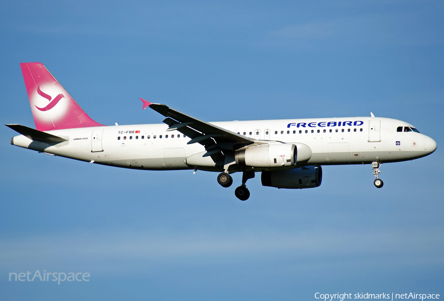 Freebird Airlines Airbus A320-232 (TC-FBR) | Photo 51731