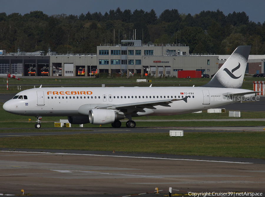 Freebird Airlines Airbus A320-214 (TC-FBV) | Photo 491745