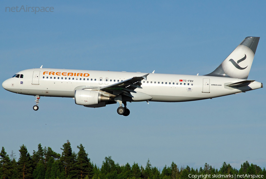 Freebird Airlines Airbus A320-214 (TC-FBV) | Photo 22592