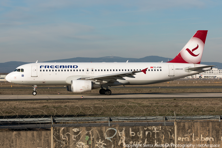 Freebird Airlines Airbus A320-214 (TC-FHB) | Photo 323138
