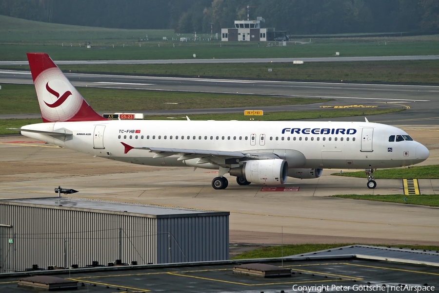 Freebird Airlines Airbus A320-214 (TC-FHB) | Photo 196130