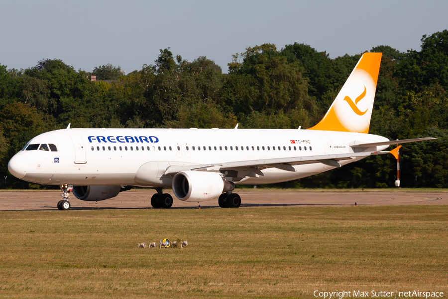 Freebird Airlines Airbus A320-214 (TC-FHC) | Photo 431044