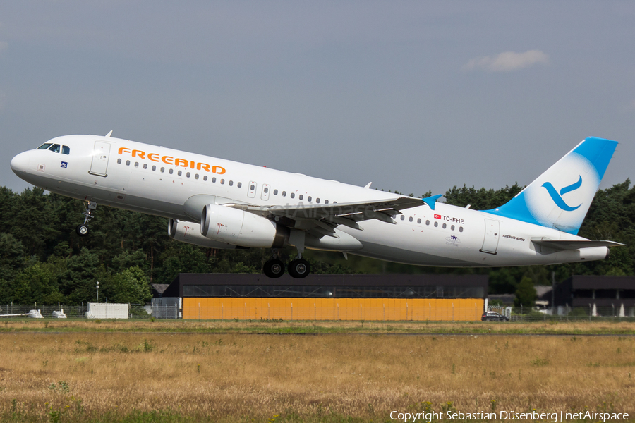 Freebird Airlines Airbus A320-232 (TC-FHE) | Photo 165080