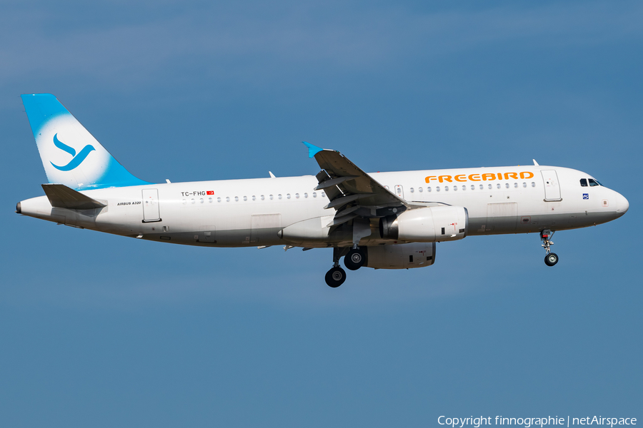 Freebird Airlines Airbus A320-232 (TC-FHG) | Photo 500292