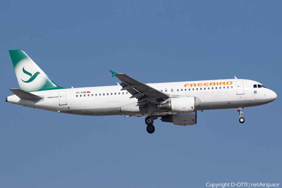 Freebird Airlines Airbus A320-214 (TC-FHK) | Photo 639418
