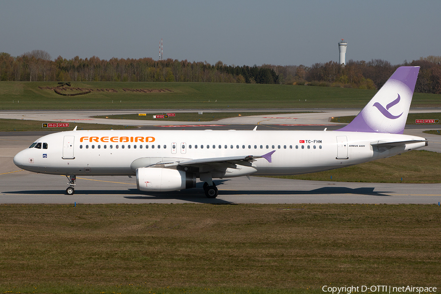 Freebird Airlines Airbus A320-232 (TC-FHM) | Photo 313456