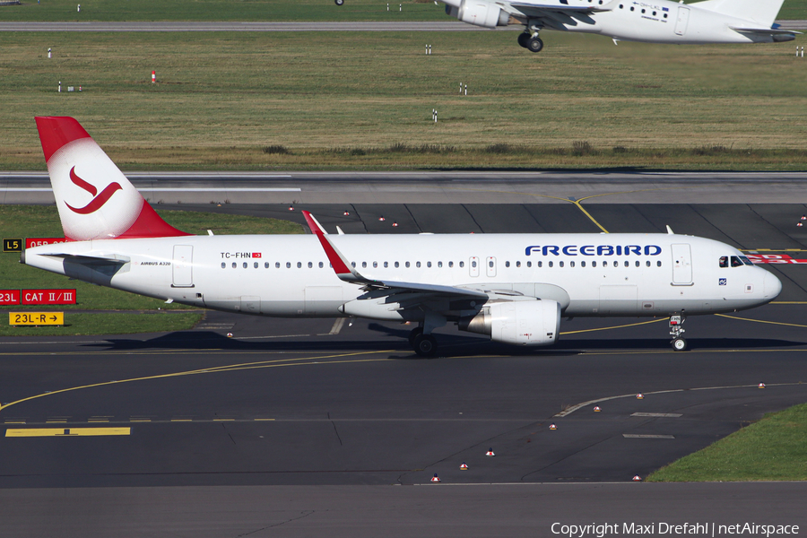 Freebird Airlines Airbus A320-214 (TC-FHN) | Photo 491475