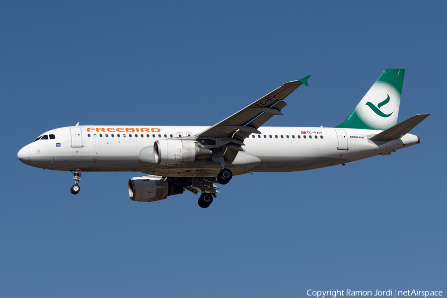 Freebird Airlines Airbus A320-214 (TC-FHY) | Photo 150611