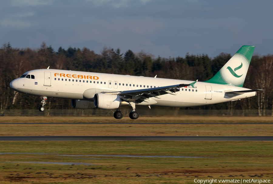 Freebird Airlines Airbus A320-214 (TC-FHY) | Photo 291989