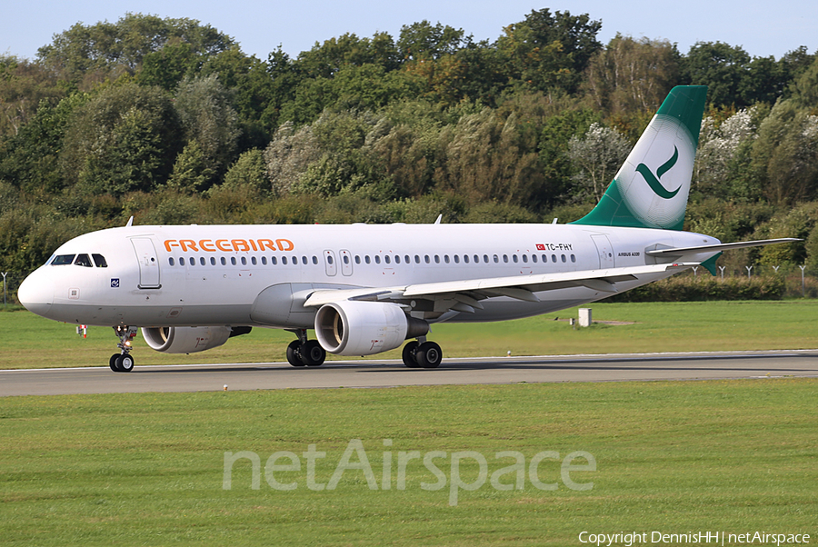 Freebird Airlines Airbus A320-214 (TC-FHY) | Photo 474039