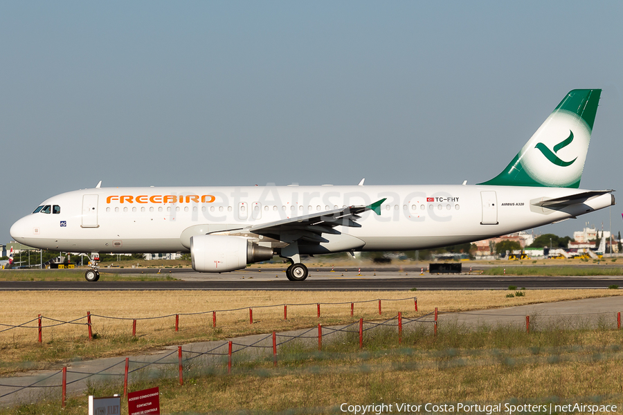 Freebird Airlines Airbus A320-214 (TC-FHY) | Photo 96021