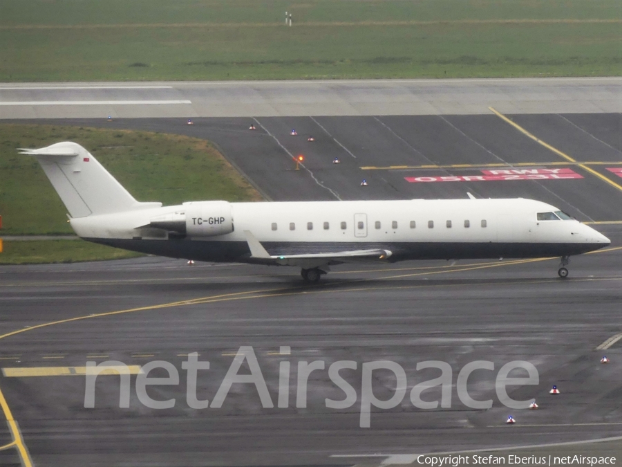 (Private) Bombardier CL-600-2B19 Challenger 850 (TC-GHP) | Photo 263028