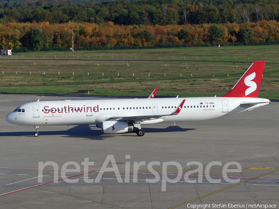 Southwind Airlines Airbus A321-231 (TC-GRD) | Photo 531601