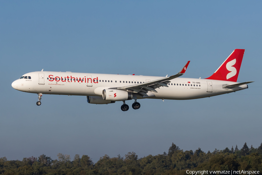 Southwind Airlines Airbus A321-231 (TC-GRD) | Photo 528839