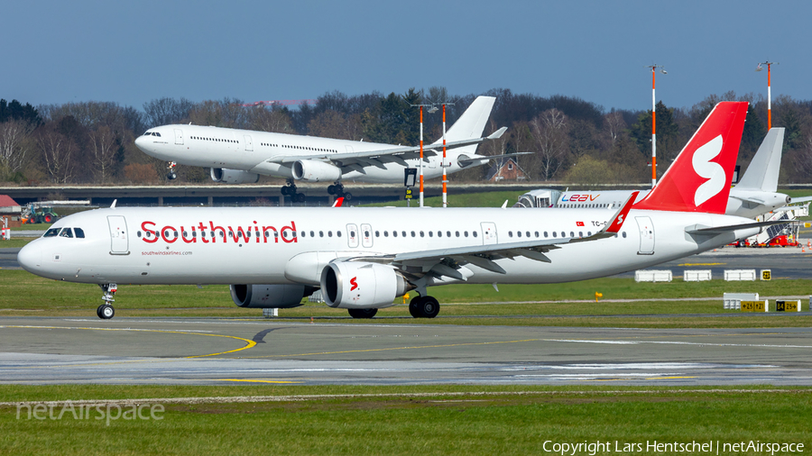 Southwind Airlines Airbus A321-253NX (TC-GRE) | Photo 559589