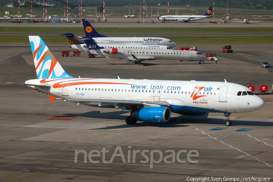 IZair (Pegasus Airlines) Airbus A320-233 (TC-IZA) | Photo 11310